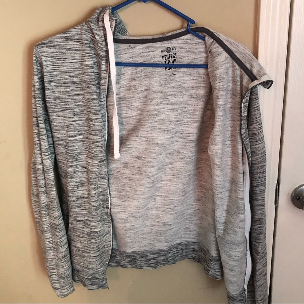 Light Jacket Zip Up